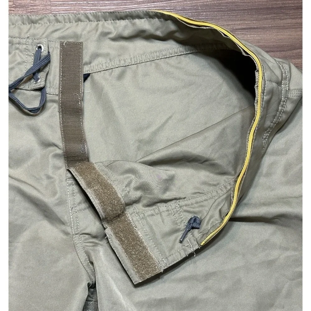 686 Six Eight Six Brown Cargo Hybrid Board Shorts Swimwear Men's Sz XL